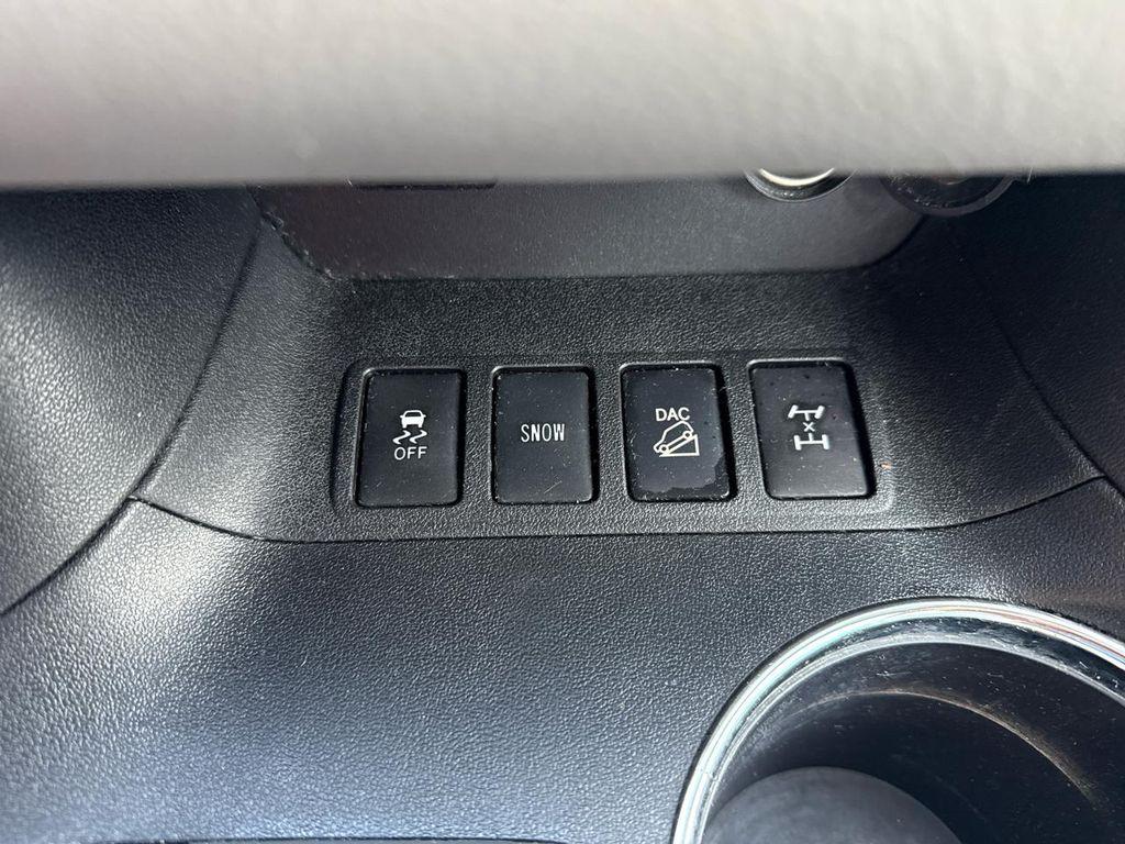 used 2014 Toyota Highlander car, priced at $12,988