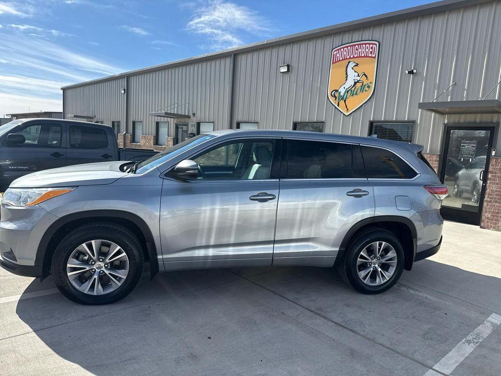 used 2014 Toyota Highlander car, priced at $12,988