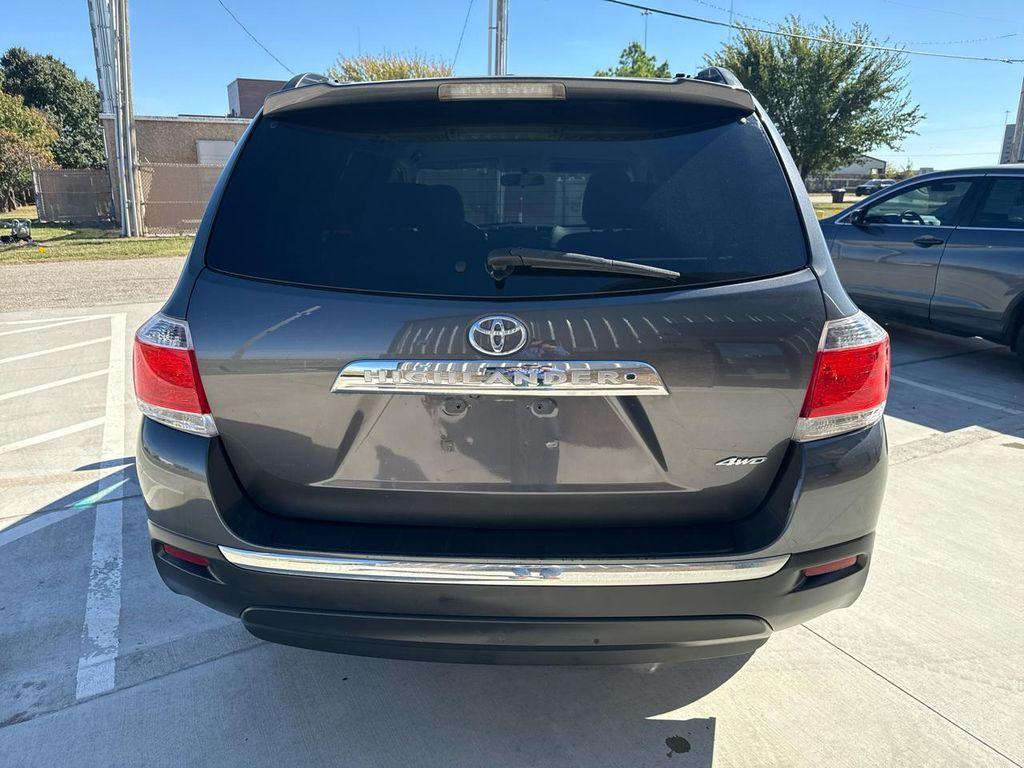 used 2011 Toyota Highlander car, priced at $9,988