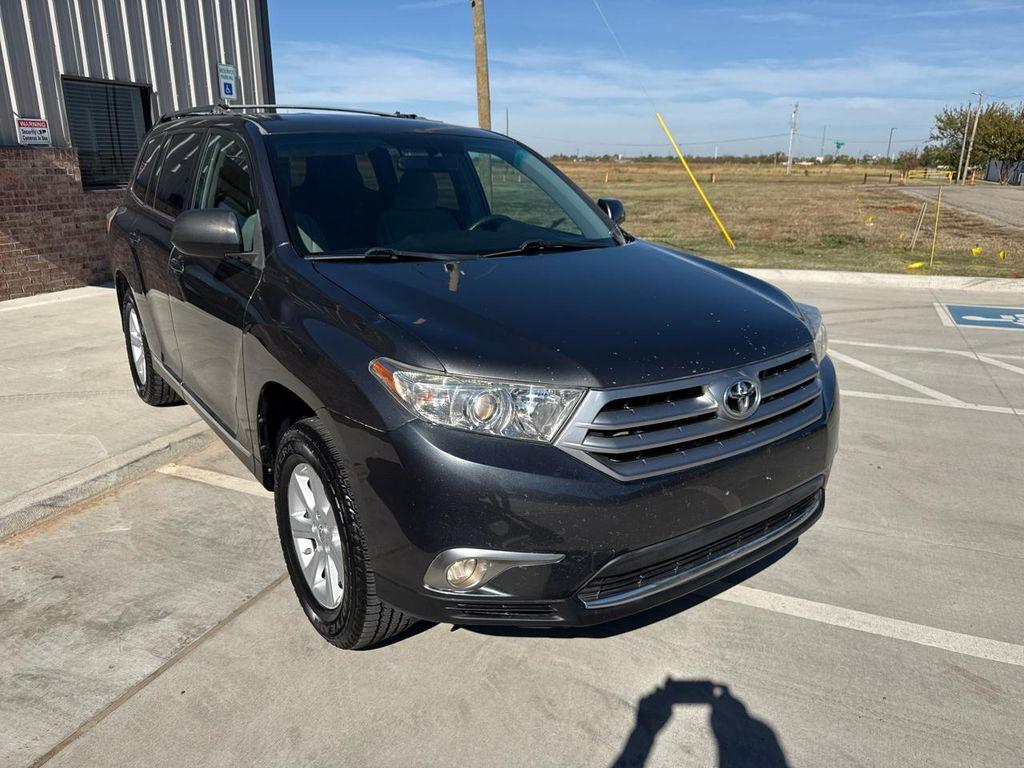 used 2011 Toyota Highlander car, priced at $9,988