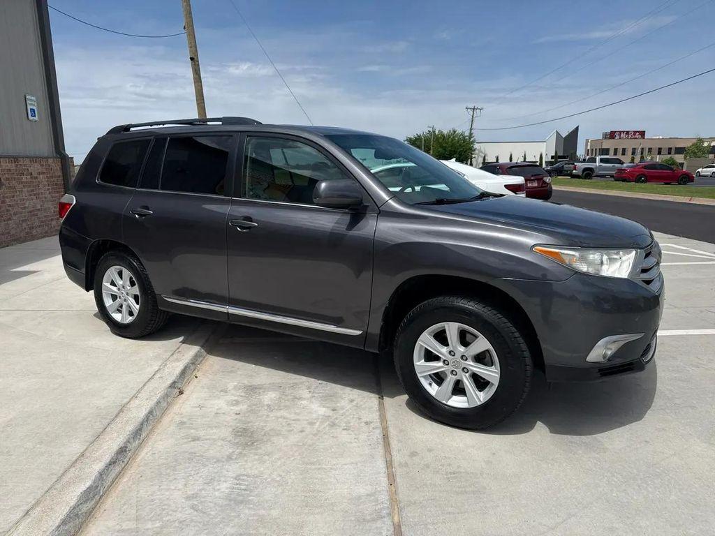used 2012 Toyota Highlander car, priced at $10,988
