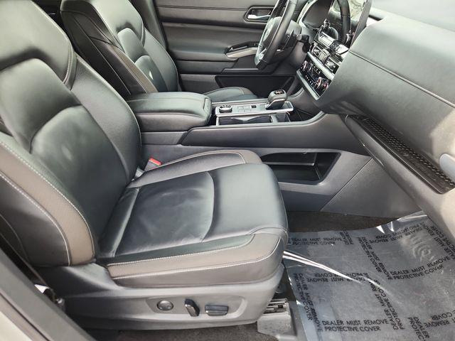 used 2025 Nissan Pathfinder car, priced at $33,999