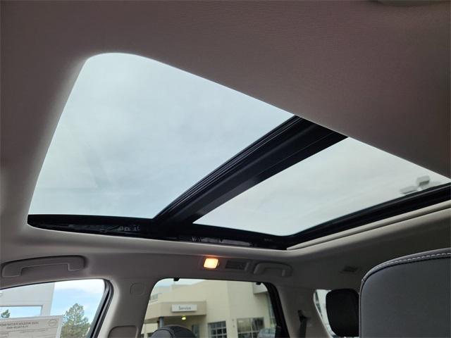 new 2025 Nissan Pathfinder car, priced at $45,670