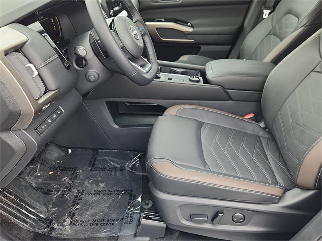 new 2025 Nissan Pathfinder car, priced at $45,670