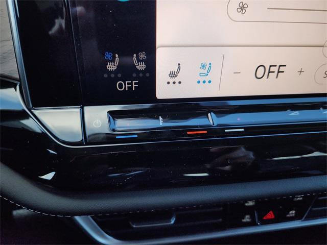 new 2026 Volkswagen Atlas car, priced at $45,589