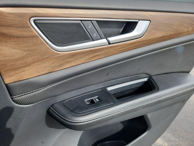 used 2025 Volkswagen Atlas car, priced at $32,999