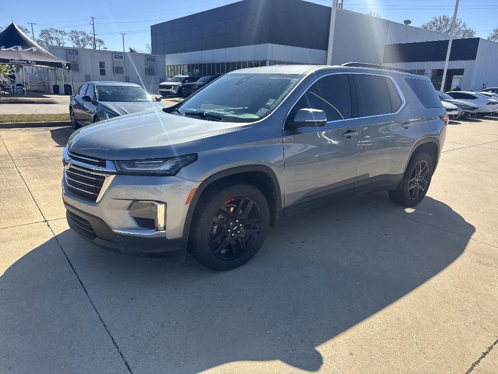 used 2023 Chevrolet Traverse car, priced at $23,899