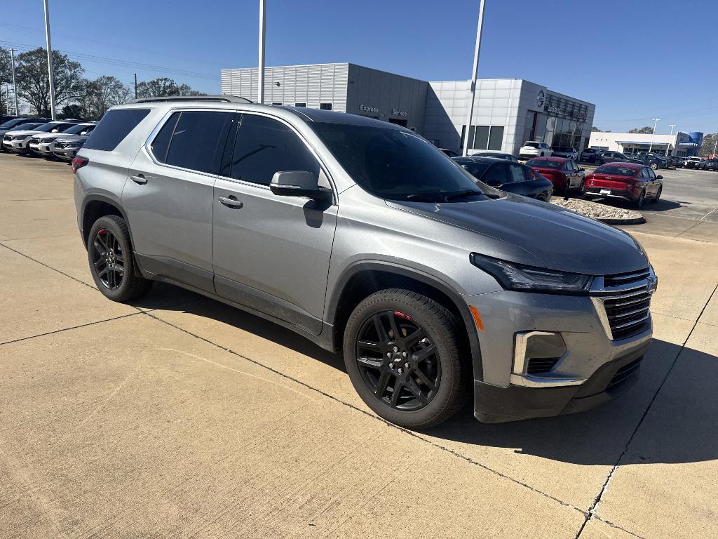 used 2023 Chevrolet Traverse car, priced at $23,899