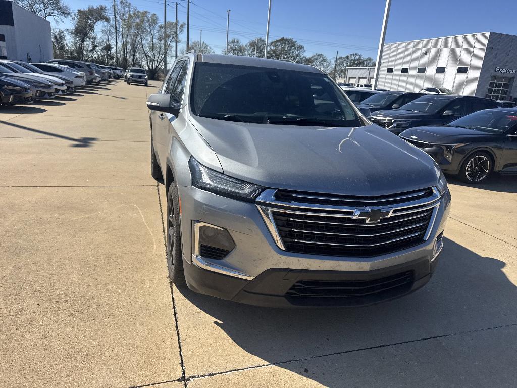 used 2023 Chevrolet Traverse car, priced at $23,899