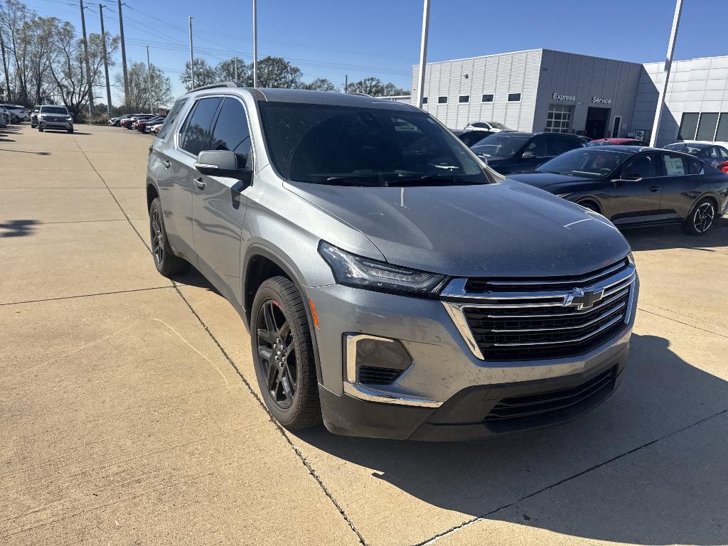 used 2023 Chevrolet Traverse car, priced at $23,899