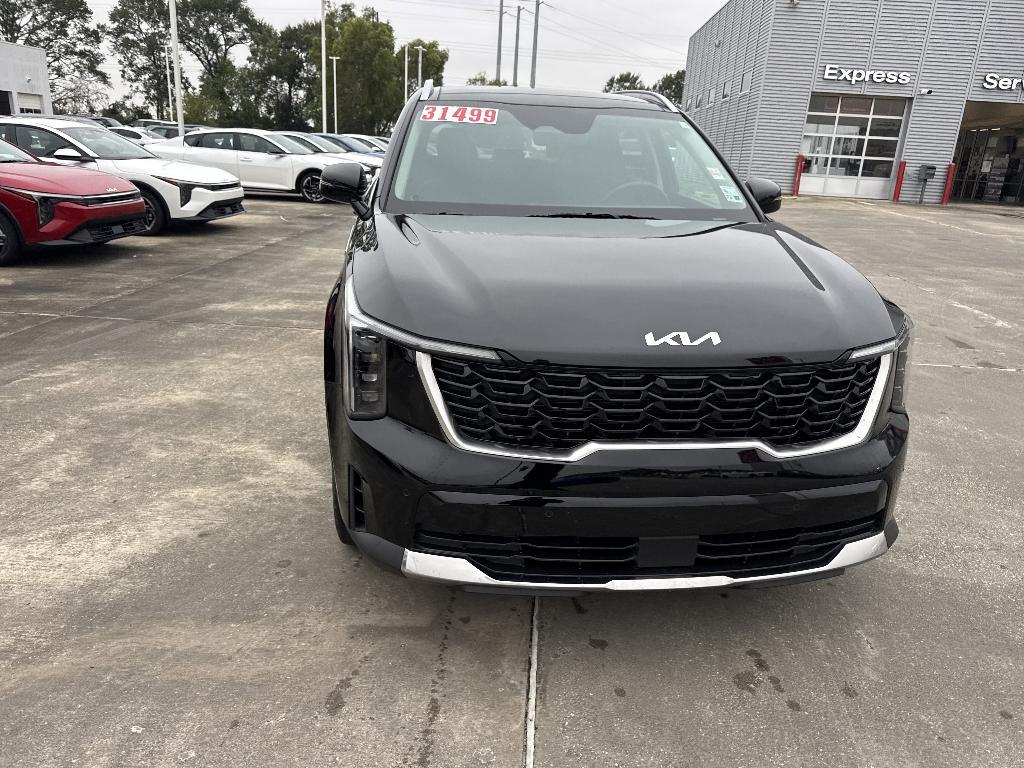 used 2025 Kia Sorento car, priced at $31,299