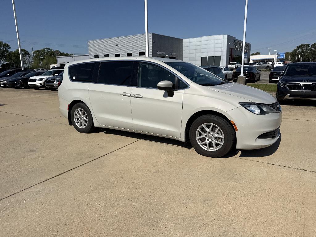 used 2017 Chrysler Pacifica car, priced at $9,799