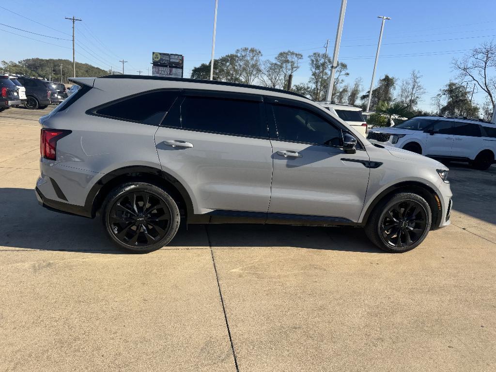 used 2022 Kia Sorento car, priced at $26,499