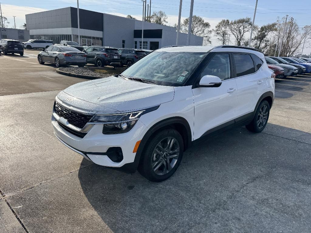 used 2023 Kia Seltos car, priced at $19,899