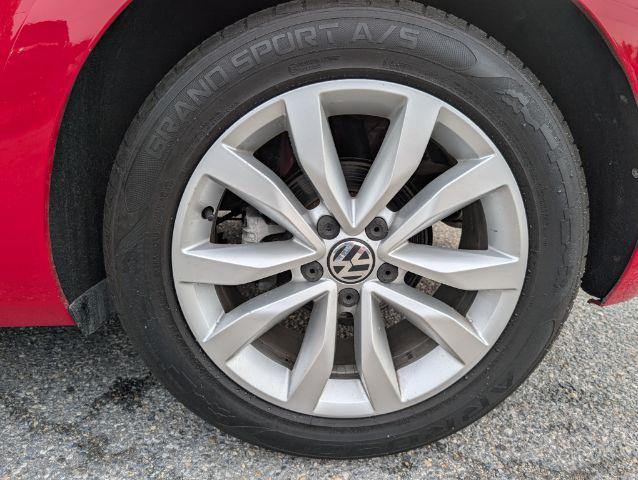 used 2013 Volkswagen Beetle car