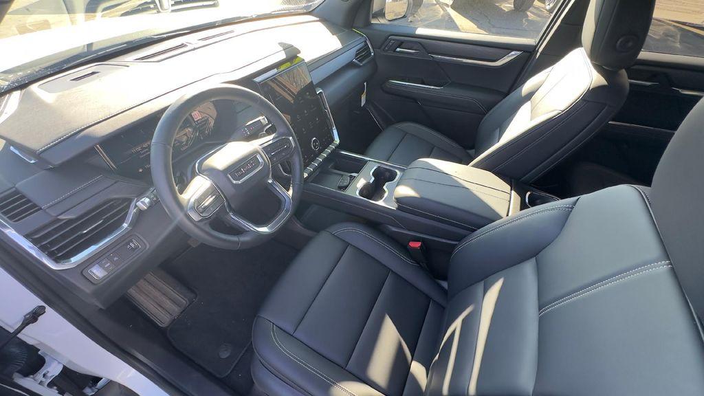 used 2025 GMC Acadia car, priced at $40,930