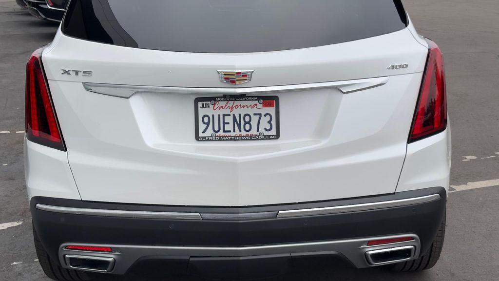 used 2025 Cadillac XT5 car, priced at $57,365