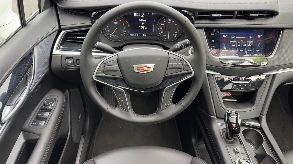 used 2025 Cadillac XT5 car, priced at $57,365
