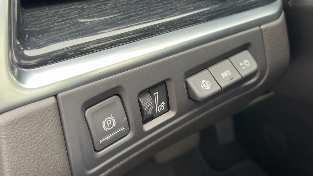 used 2025 Cadillac XT5 car, priced at $57,365