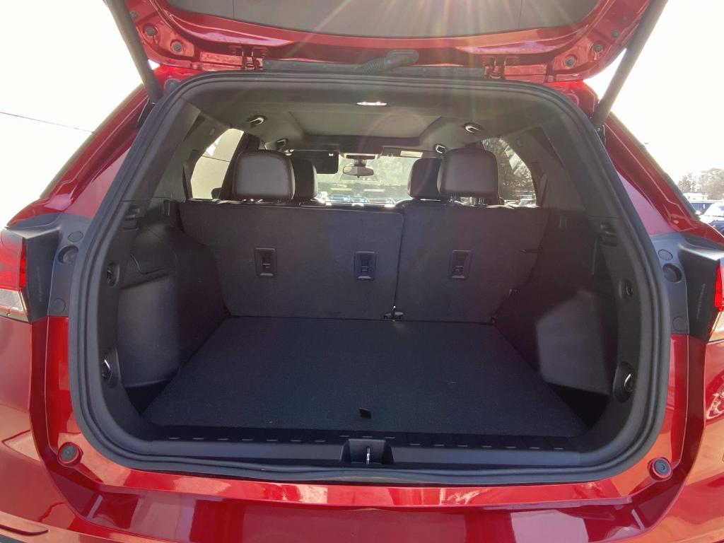 used 2024 Chevrolet Equinox car, priced at $25,897