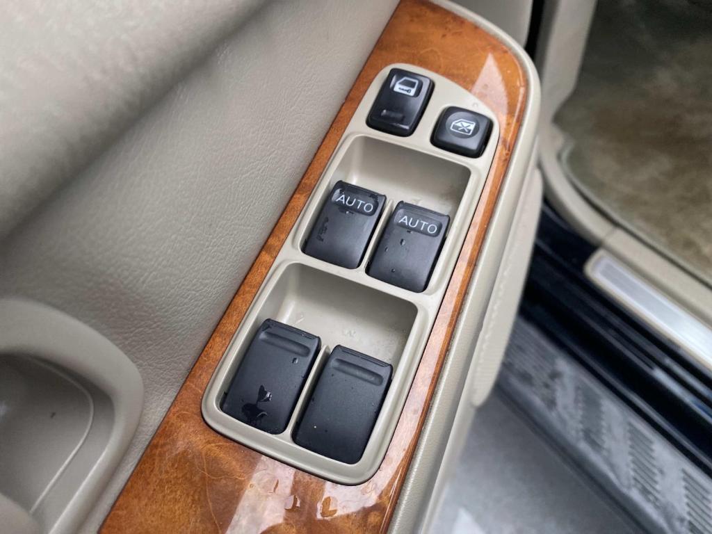 used 2002 INFINITI QX4 car, priced at $9,999