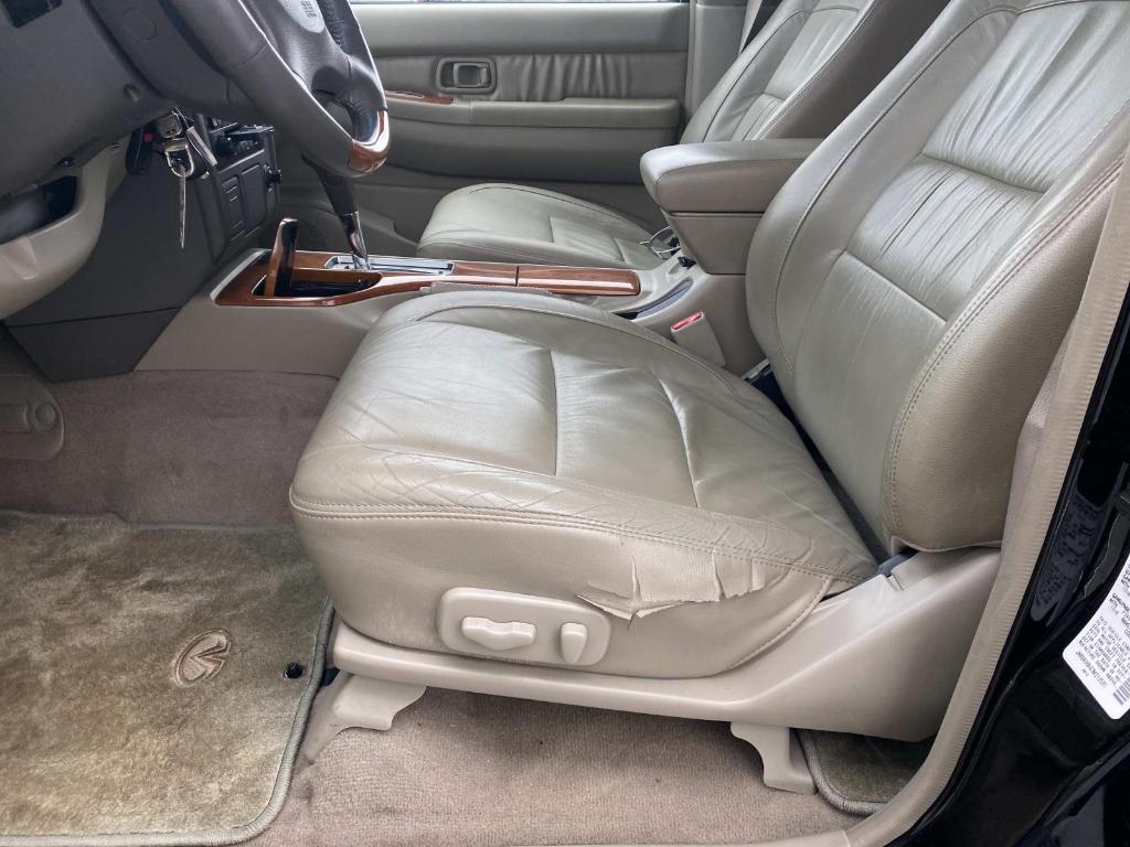 used 2002 INFINITI QX4 car, priced at $9,999