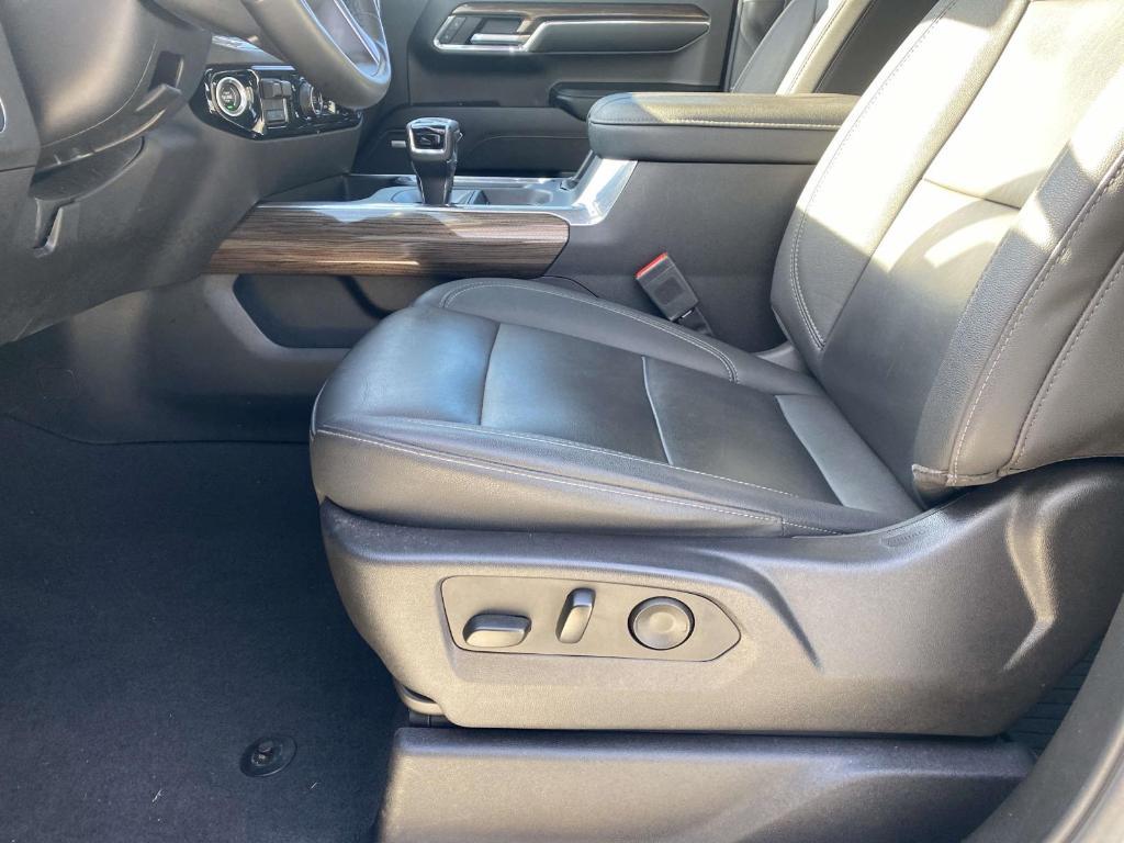 used 2024 Chevrolet Silverado 1500 car, priced at $38,997