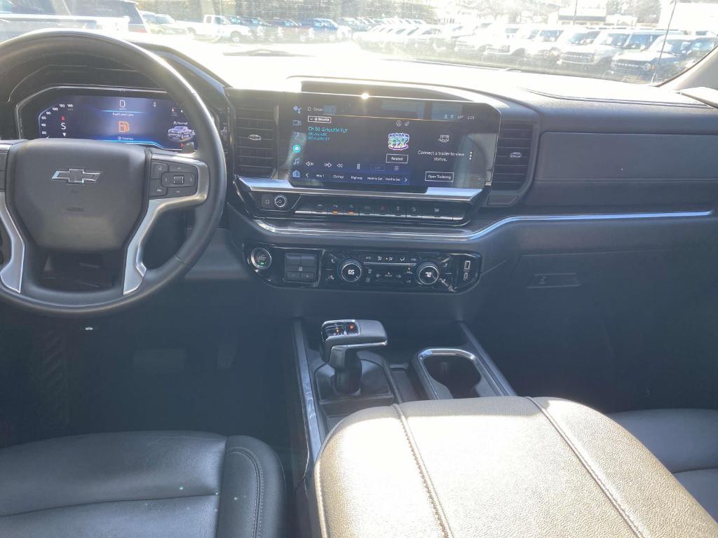 used 2024 Chevrolet Silverado 1500 car, priced at $38,997