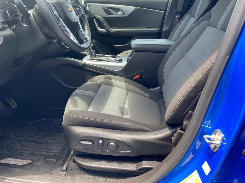used 2024 Chevrolet Blazer car, priced at $25,376
