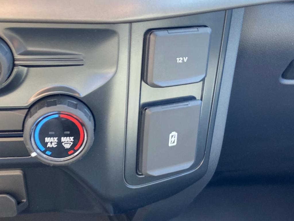 new 2026 Ford F-150 car, priced at $44,195