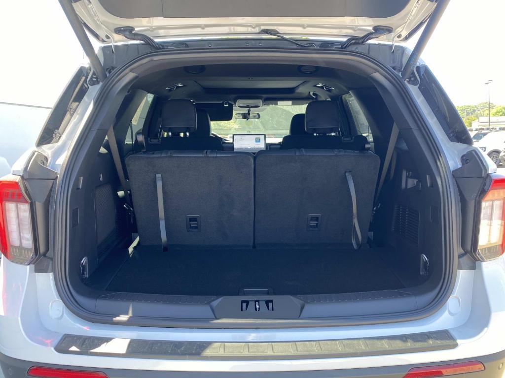 new 2026 Ford Explorer car, priced at $46,300