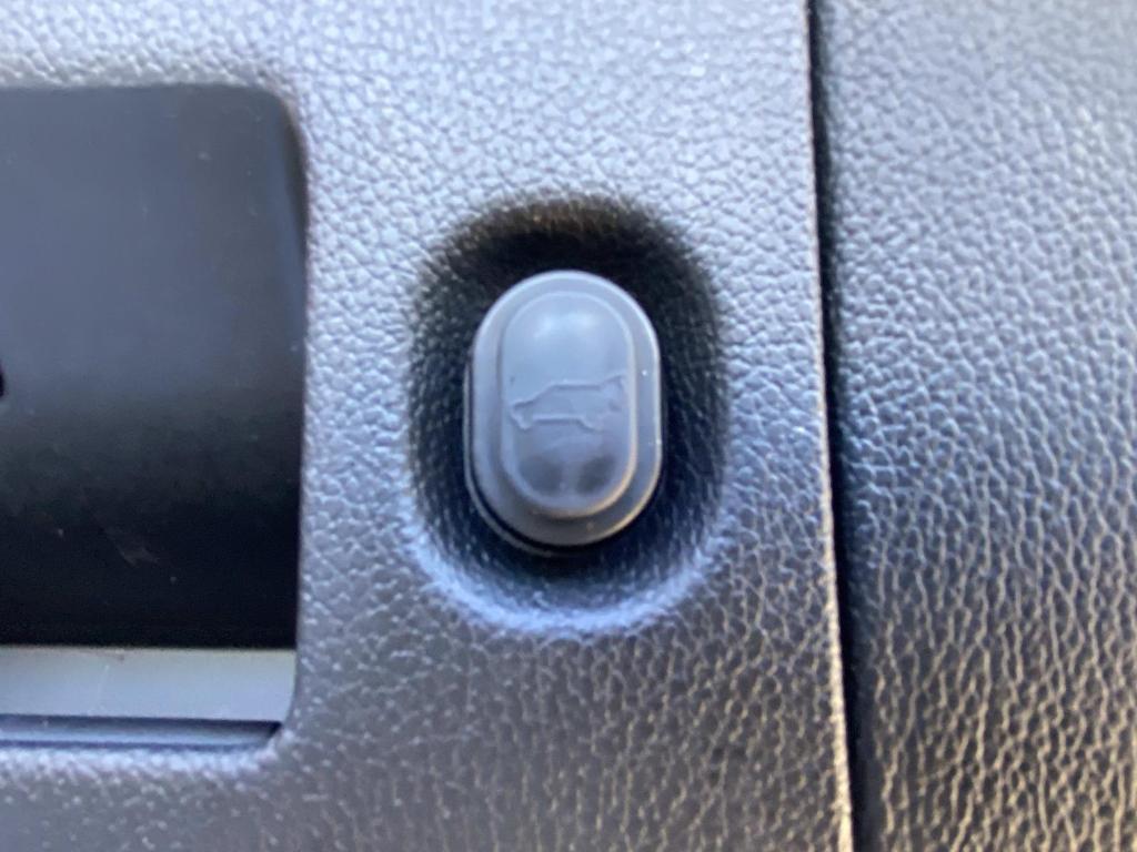 used 2020 GMC Yukon XL car, priced at $33,397