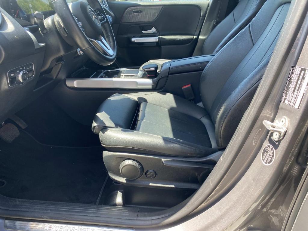 used 2022 Mercedes-Benz GLB 250 car, priced at $25,999