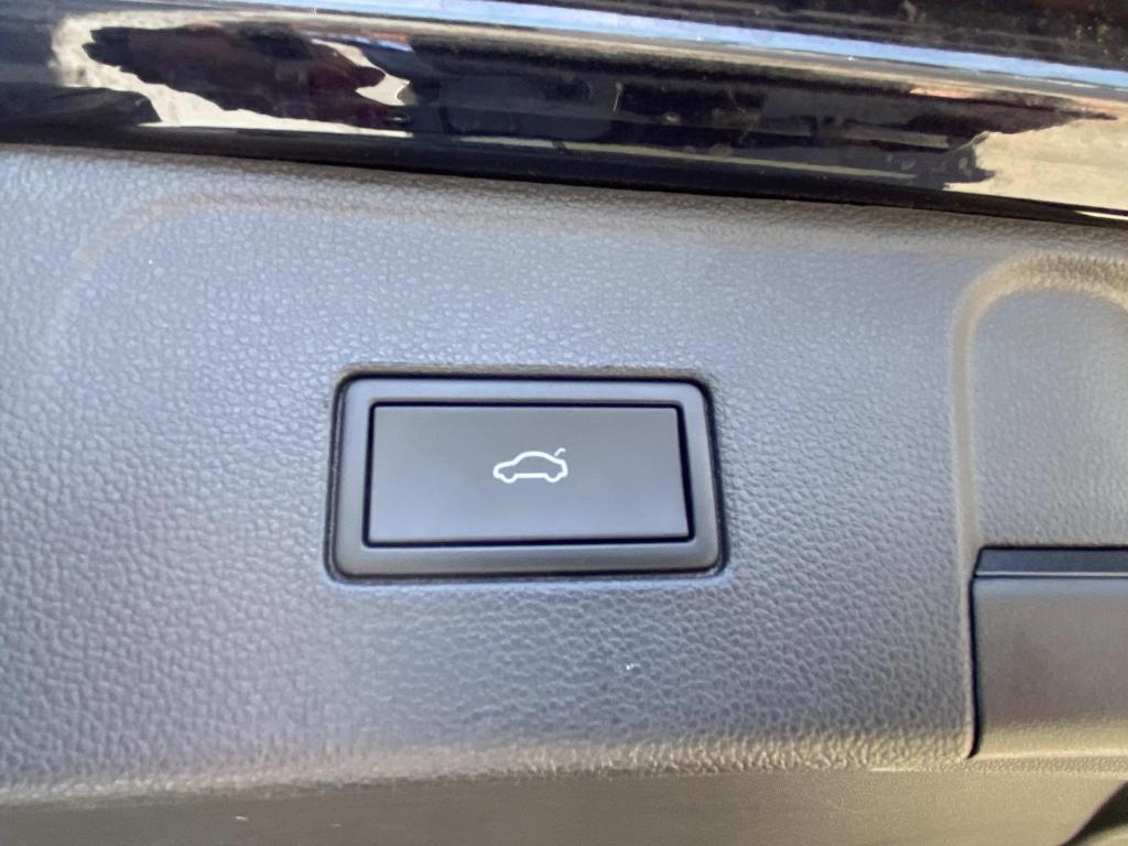 used 2022 Volkswagen Atlas car, priced at $26,077