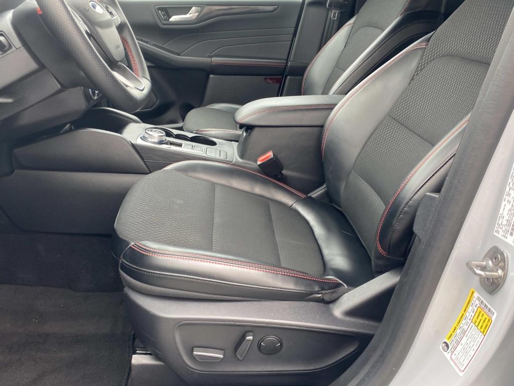 used 2025 Ford Escape car, priced at $24,399