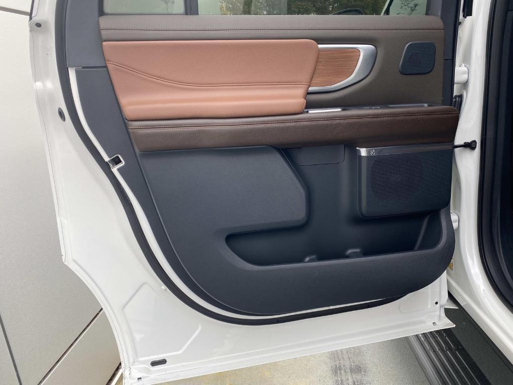 new 2025 Ford Expedition Max car, priced at $87,535