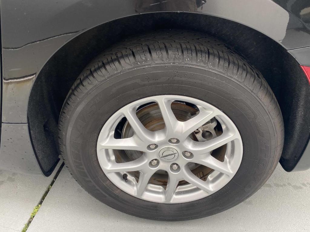 used 2023 Chrysler Pacifica car, priced at $25,399