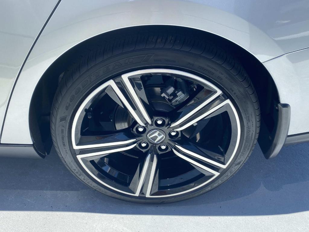 used 2025 Honda Accord Hybrid car, priced at $33,176