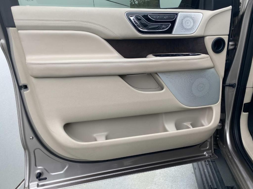 used 2019 Lincoln Navigator car, priced at $33,997