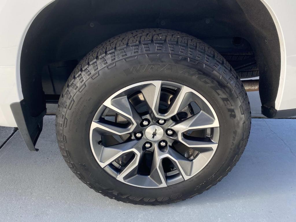 used 2024 Chevrolet Silverado 1500 car, priced at $39,797