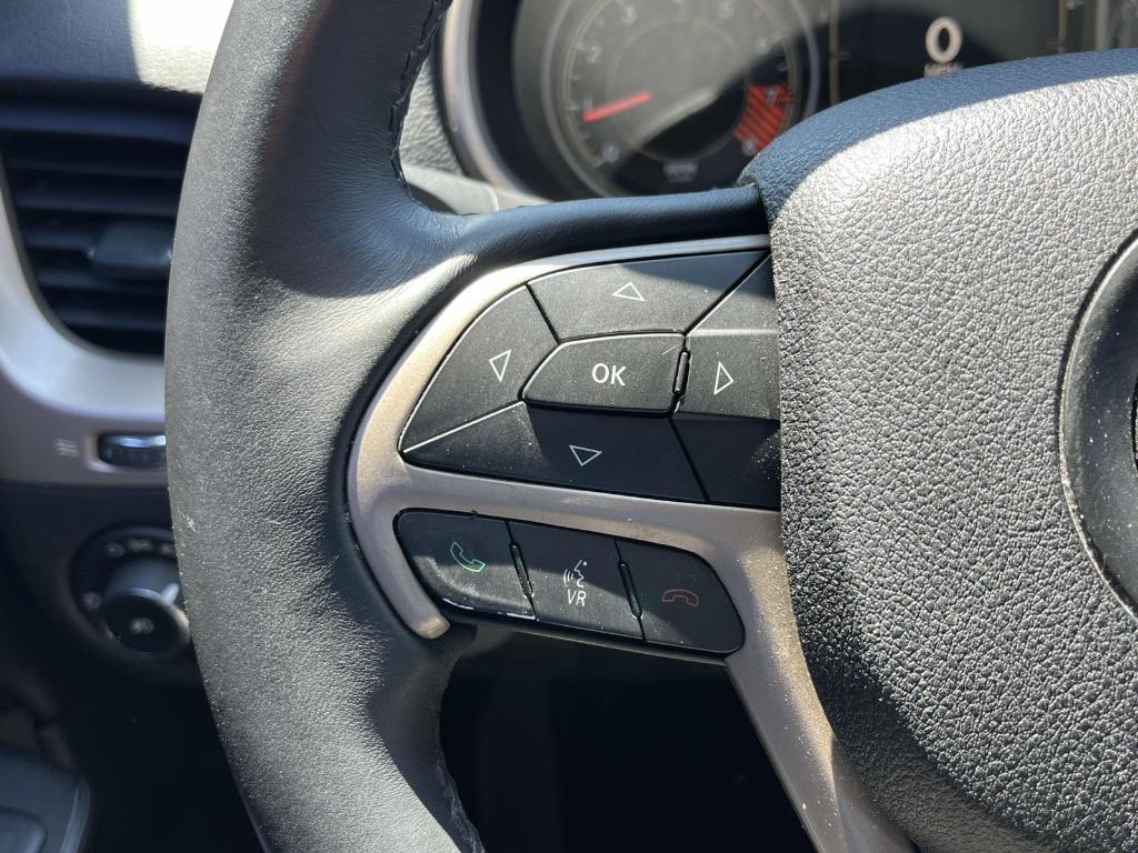 used 2014 Jeep Cherokee car, priced at $11,599