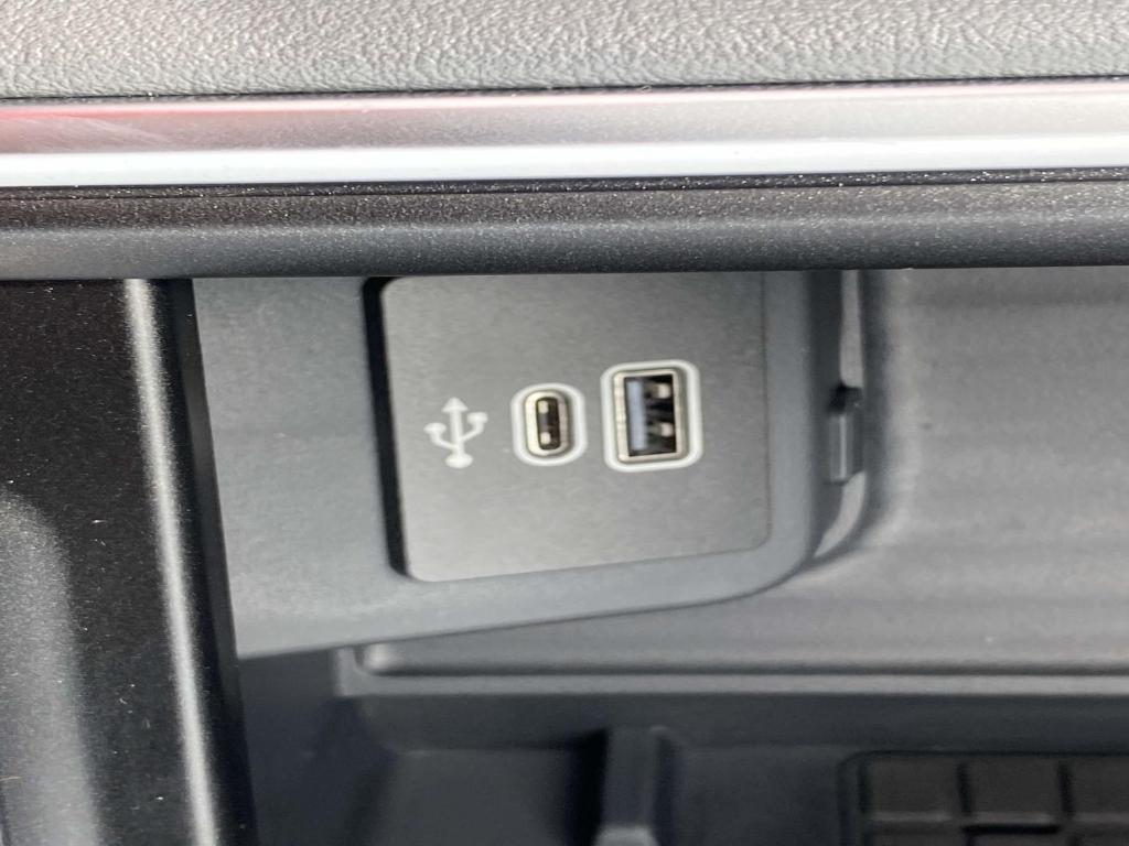 new 2025 Ford Expedition car, priced at $66,835