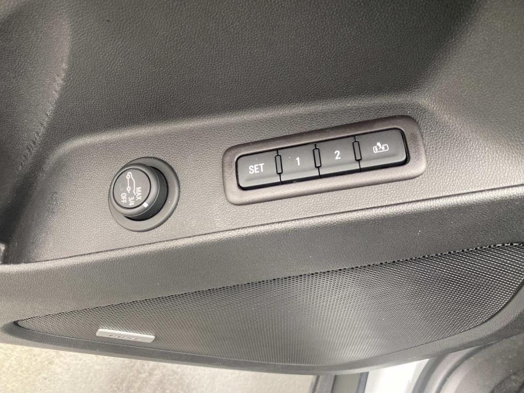 used 2020 Chevrolet Equinox car, priced at $18,399