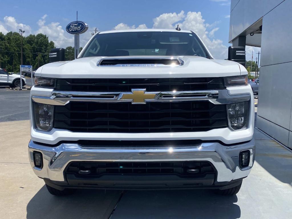 used 2025 Chevrolet Silverado 2500 car, priced at $53,376