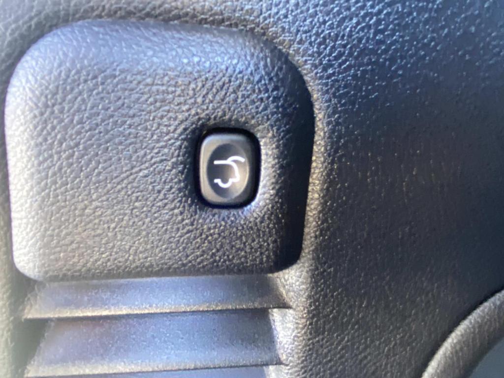 used 2021 Jeep Grand Cherokee car, priced at $22,297