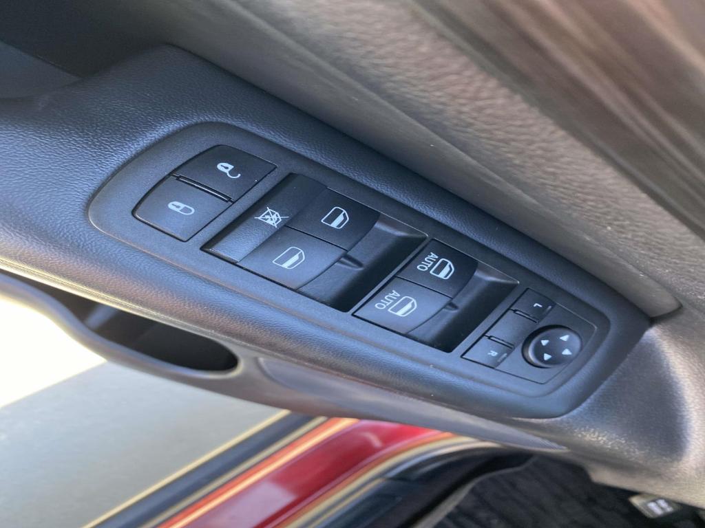 used 2021 Jeep Grand Cherokee car, priced at $22,297