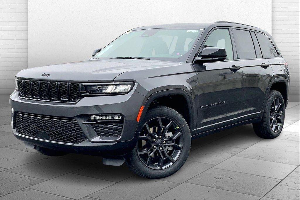 new 2025 Jeep Grand Cherokee car, priced at $42,074