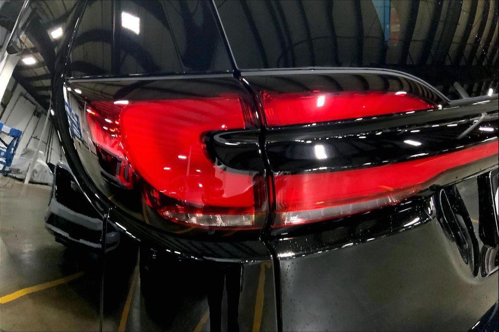 new 2026 Chrysler Pacifica car, priced at $39,093