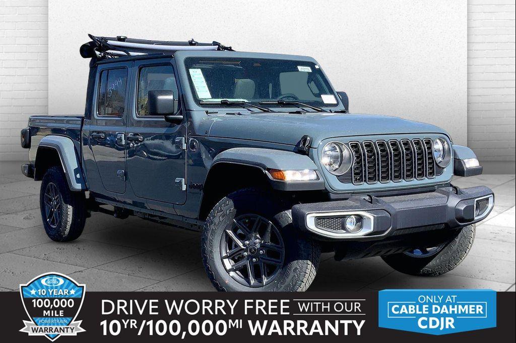new 2026 Jeep Gladiator car, priced at $44,008