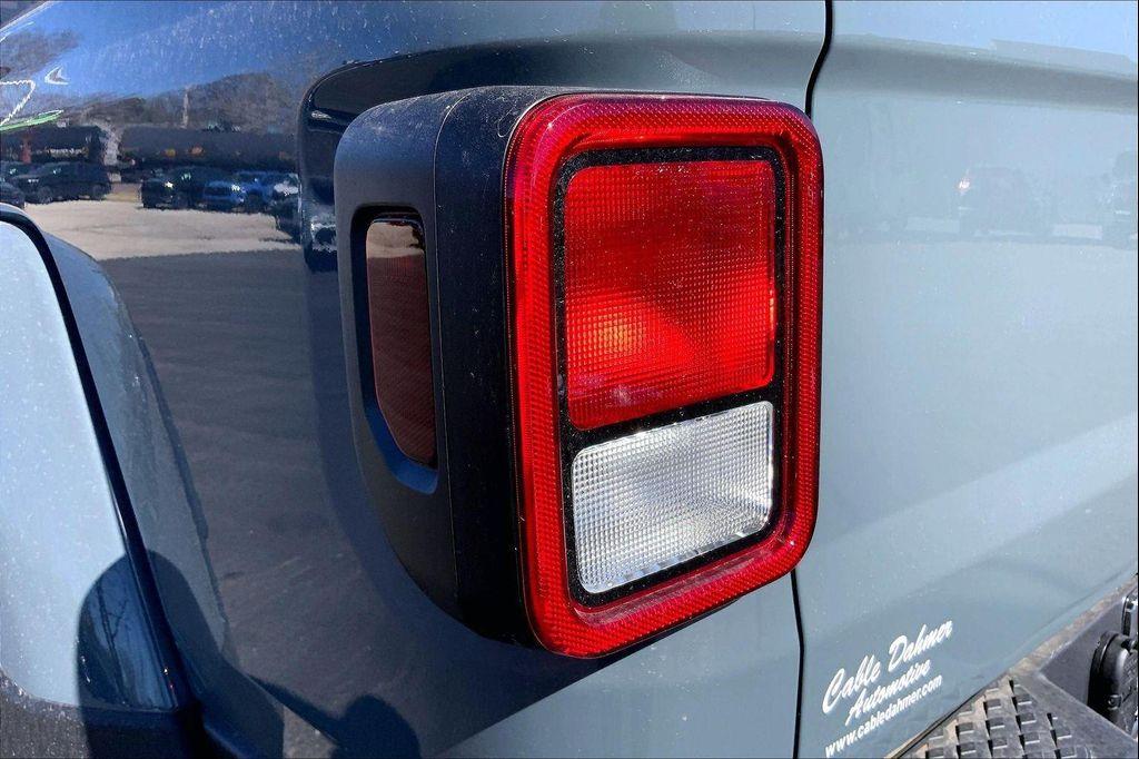 new 2026 Jeep Gladiator car, priced at $44,008